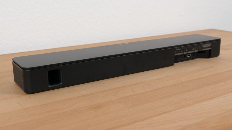 ass reflex port and connectors on the back of the soundbar